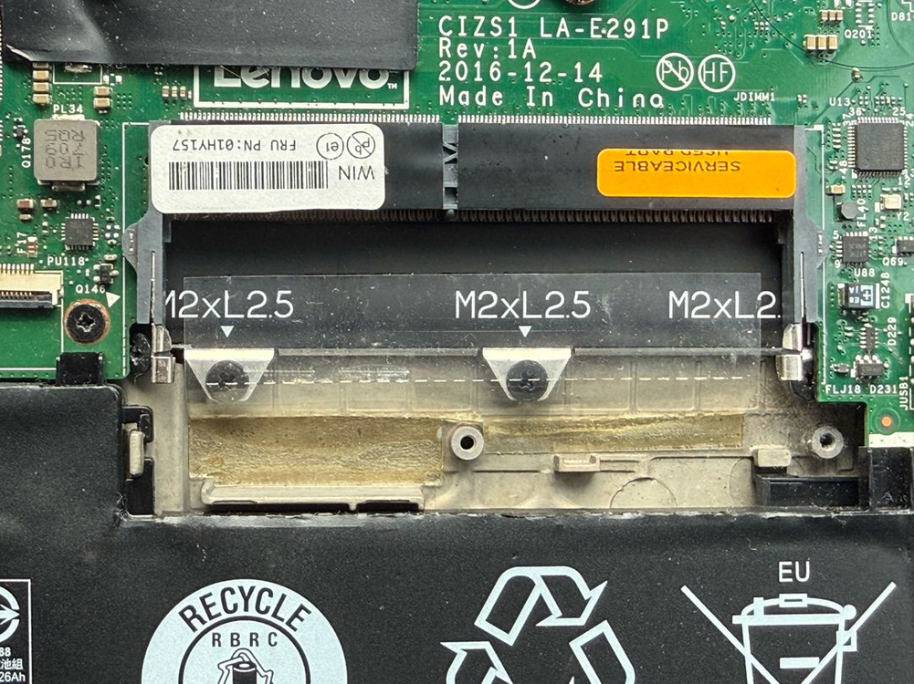 박살난 레노보 씽크패드 Yoga370 부품용--5