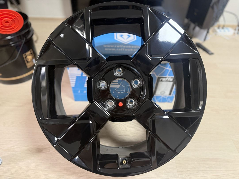 더뉴 스포티지 x라인 휠19인치 4짝 (직거래만 가능)--1