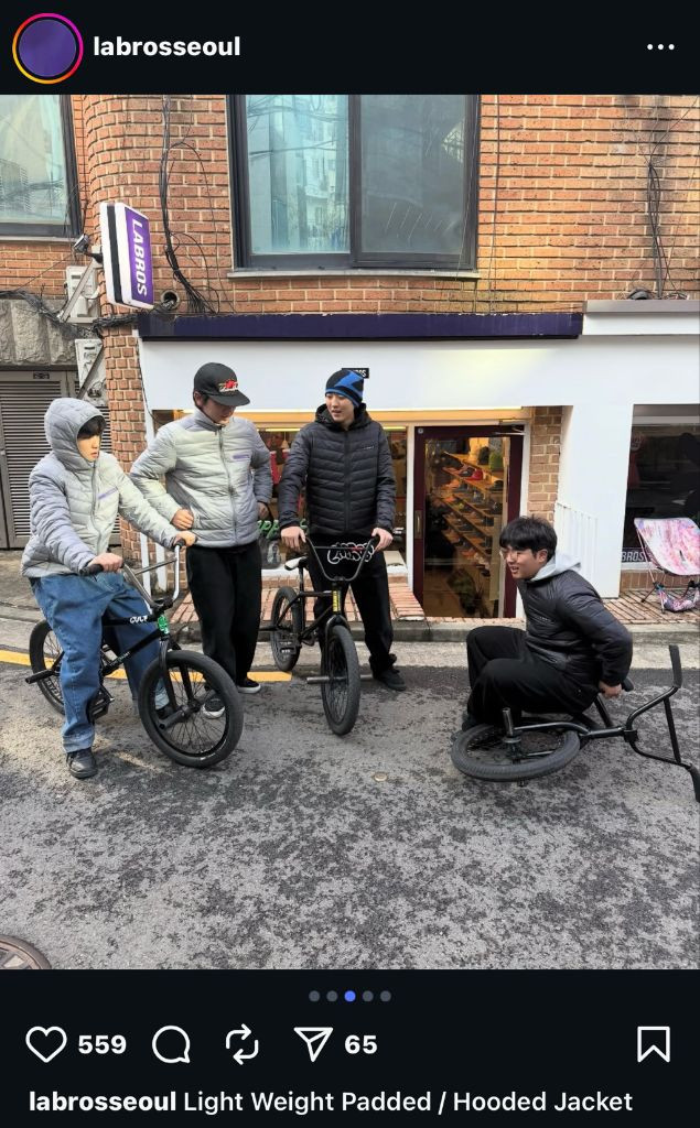 라브로스(Labros) Light Weight Hooded Padded Jacket (Black)--3