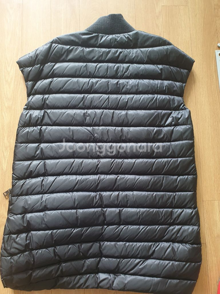 초초특가 정품몽클레어다운조끼--7