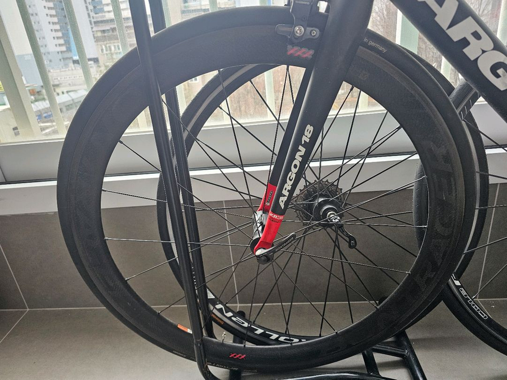 아르곤18 크립톤 카본 로드바이크 본트레거 카본 휠셋포함 120만원에 팝니다--4