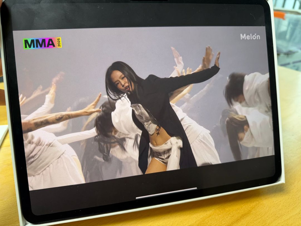 아이패드 프로 13 M5 256 스페이스 그레이 이미지