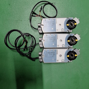 지멘스 댐퍼 모터 설치하고 바로 철거하여 보관 3개 일괄 팜니다 010 2291 6290