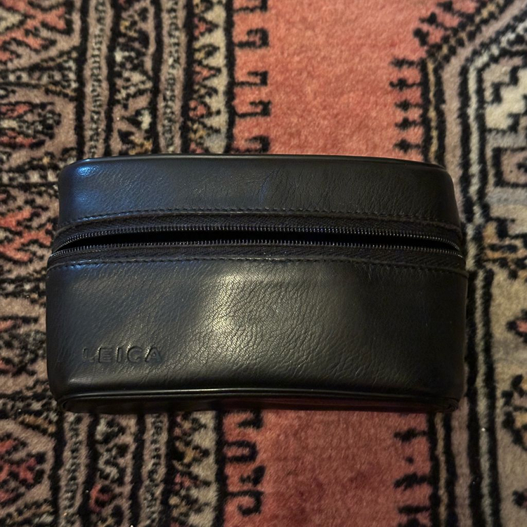 라이카 미니룩스 줌 블랙 보그너 에디션 민트급 라이카 가죽케이스 포함 판매 이미지