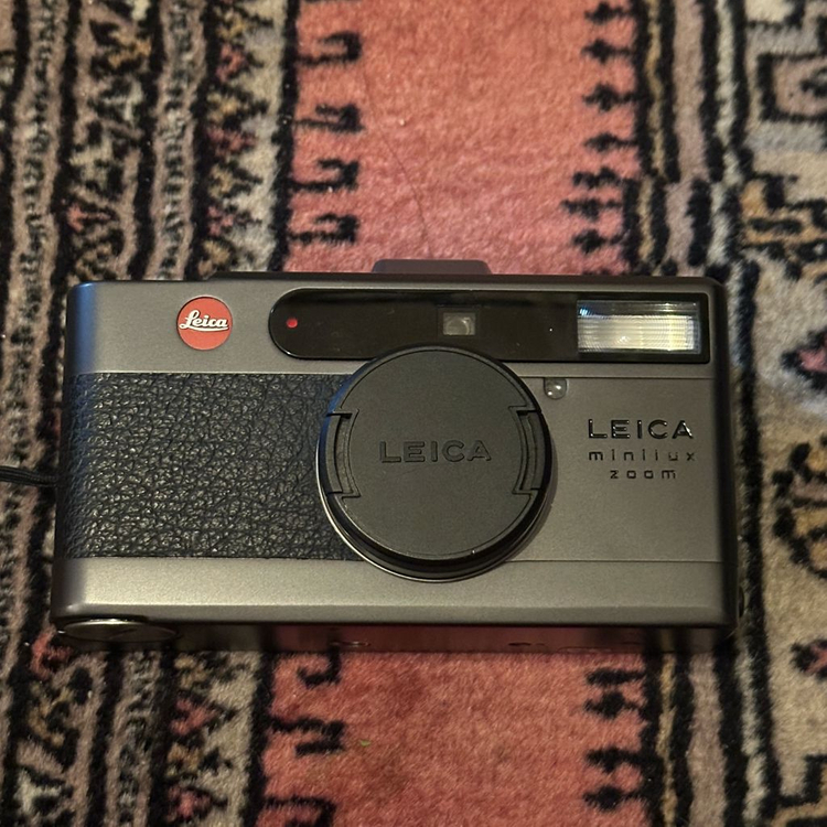 라이카 미니룩스 줌 블랙 보그너 에디션 민트급 라이카 가죽케이스 포함 판매 이미지