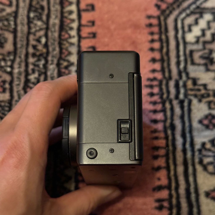 라이카 미니룩스 줌 블랙 보그너 에디션 민트급 라이카 가죽케이스 포함 판매 이미지