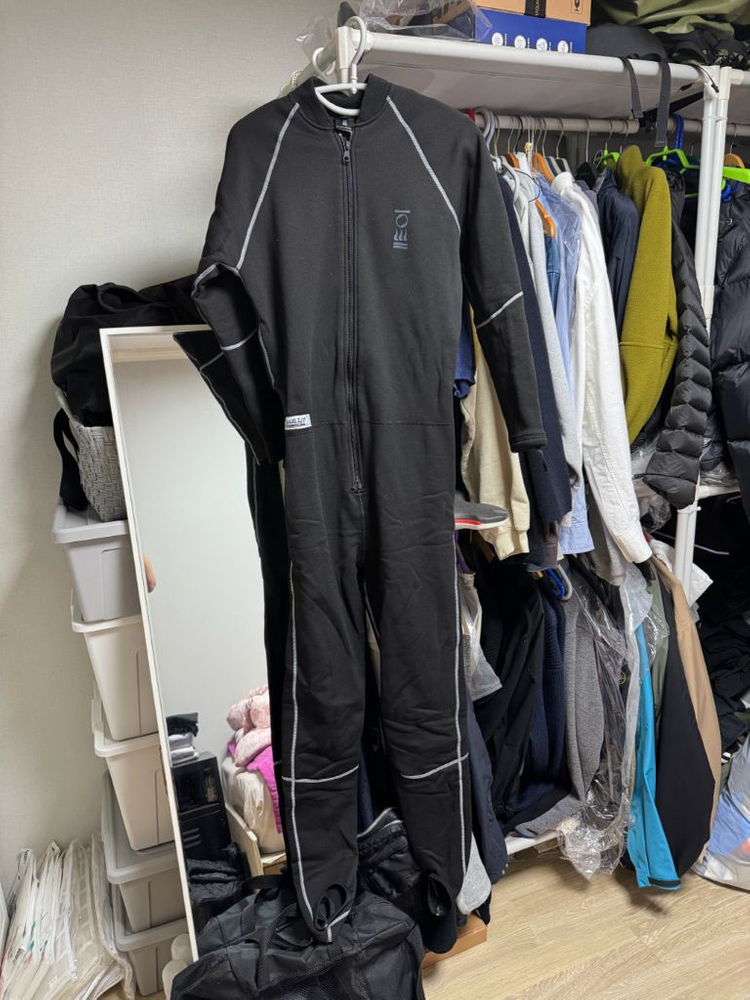 포스엘리먼트 드라이내피 아크틱 슈트 S 판매합니다--5