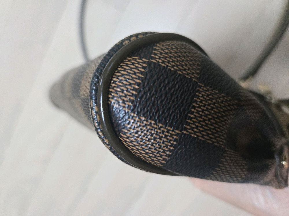 에바클러치 이미지