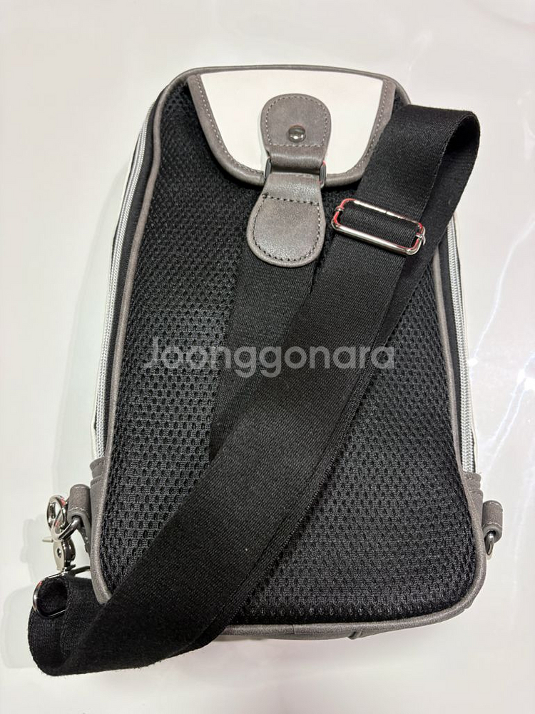 일본 힙색 슬링백 새제품(가오리 키링포함)--2