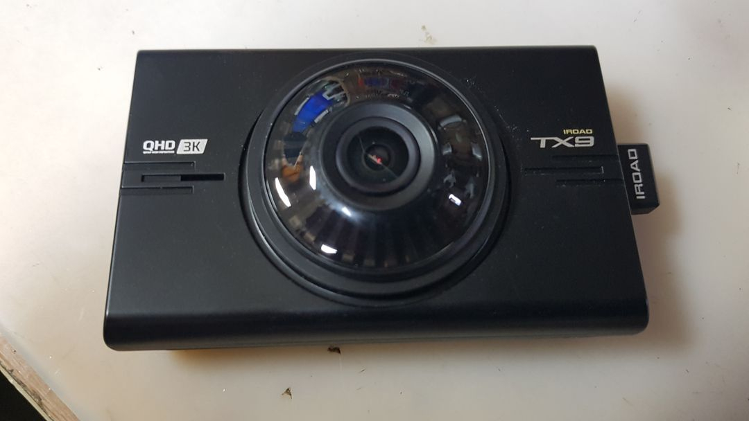 수리된 아이로드 TX9 본체.--1