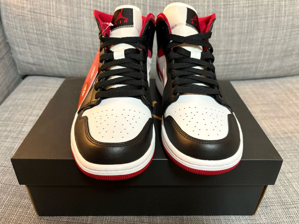 나이키 조던1 미드 짐레드 블랙 화이트--2