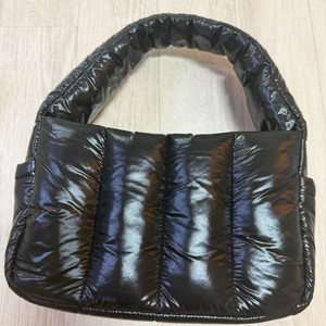 휠라 글로시 토트백 패딩백