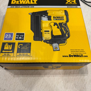 디월트 DCN623N 무선실타카 새상품