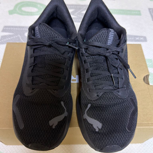 푸마 남성운동화 러닝화 260