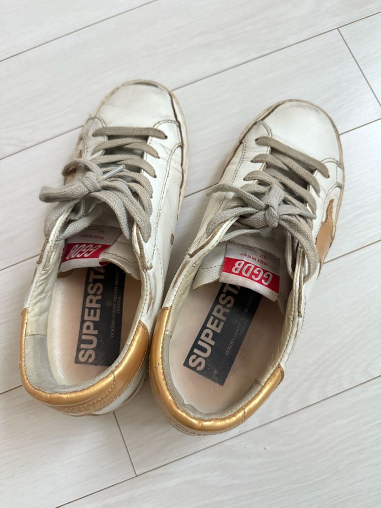 골든구스 빈티지 스니커즈 사이즈 225(35)--3