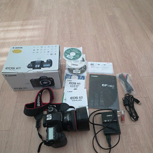 캐논 EOS 6D 풀프레임 DSLR 카메라와 EF 50mm f/1.2L USM 렌즈 (오이만두)