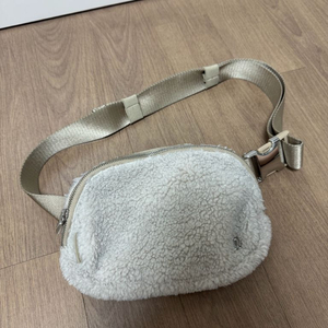 룰루레몬 퍼 벨트백