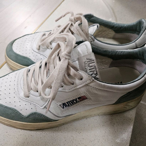 오트리 메달리스트 스니커즈 그린 화이트 43사이즈 이미지