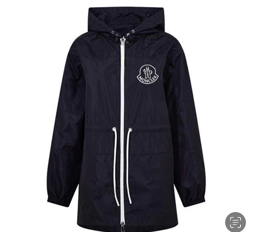 정품 새상품 급처 몽클레어 자수로고바람막이--2