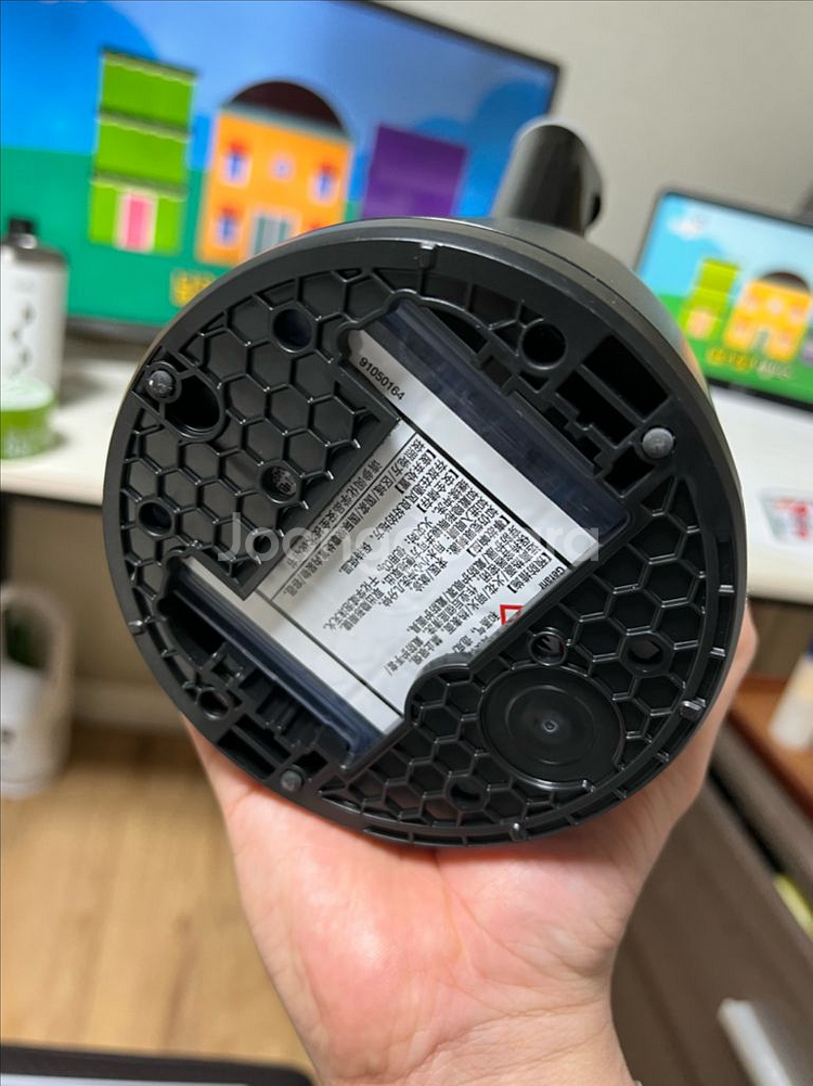 브라운 면도기 세척 스테이션--2