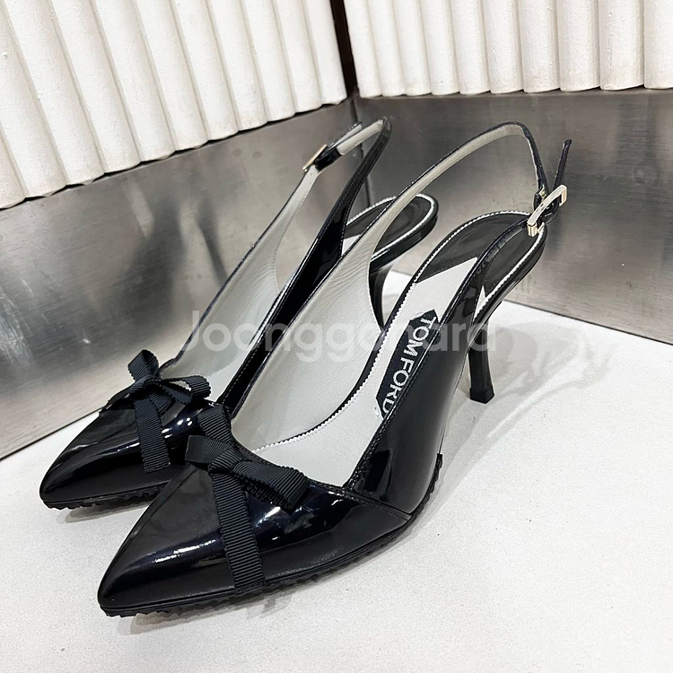 [35.5(225)] 톰포드 슬링백 힐 블랙--1