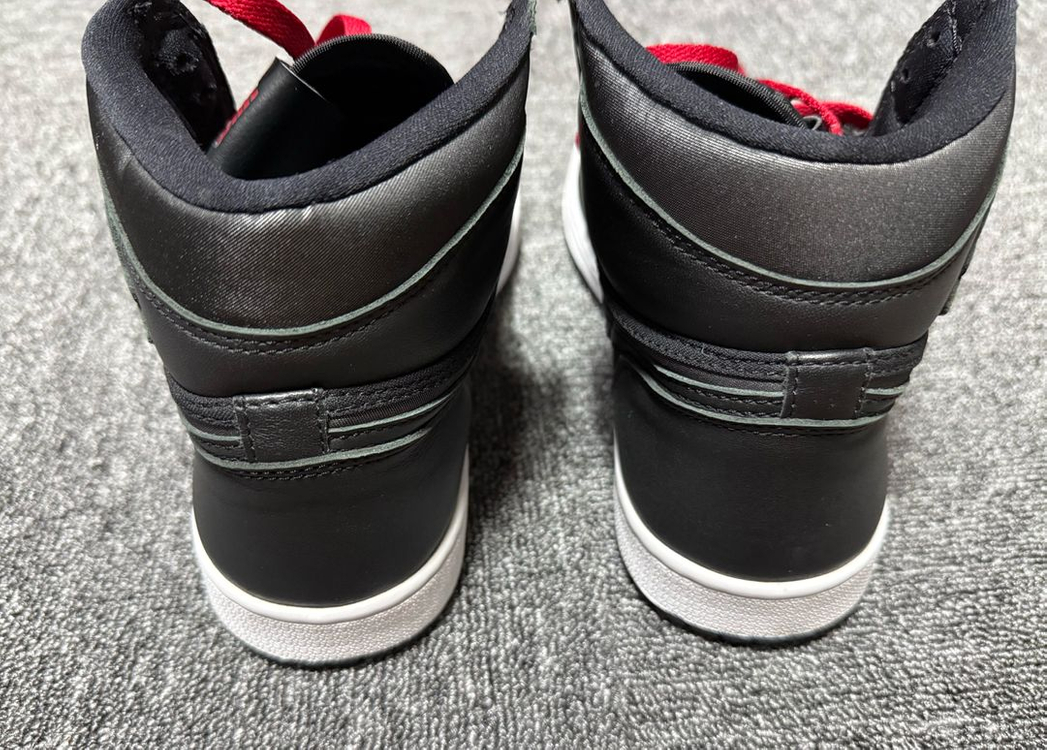 [정품/새상품] 나이키 에어 조던1 레트로 하이 OG 블랙 새틴 짐 레드--6