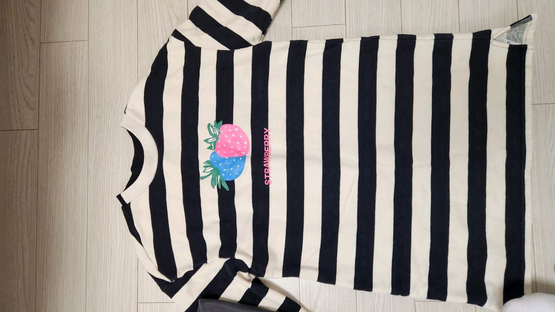 자라키즈.상하세트.티셔츠.총3벌.사이즈130--4