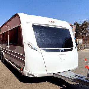 LMC VIP 685 카라반 / 22년식 / 6300만원 / 국내 3대 한정판!! 풀알데!! E&P!! 광폭!!