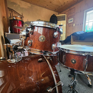 Gretsch 드럼 + Istanbul 심벌 = 드럼팝니다.