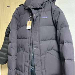 파타고니아 다운 드리프트 패딩 잉크블랙 L 팝니다