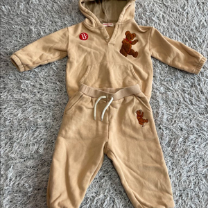 (거의 사용감 없음)베베드피노 후드기모 100사이즈 일괄