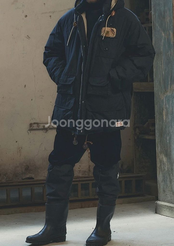 헨리코튼 스펙테이터 콜라보 패딩 블랙 105--5