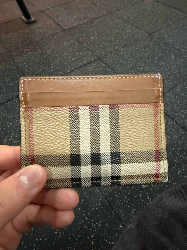 버버리 체크 패턴 카드지갑--1