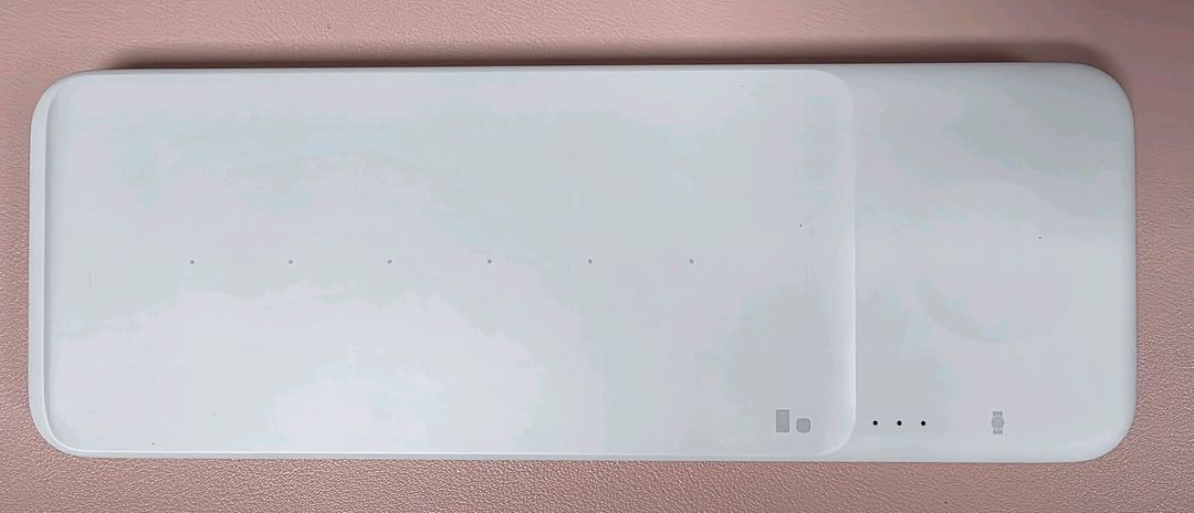 삼성 정품 고속 무선 충전기 패드 트리오 EP-P6300 판매합니다. 이미지