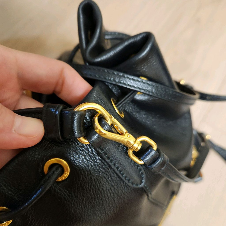 프라다 레더 버킷백1BH038--2