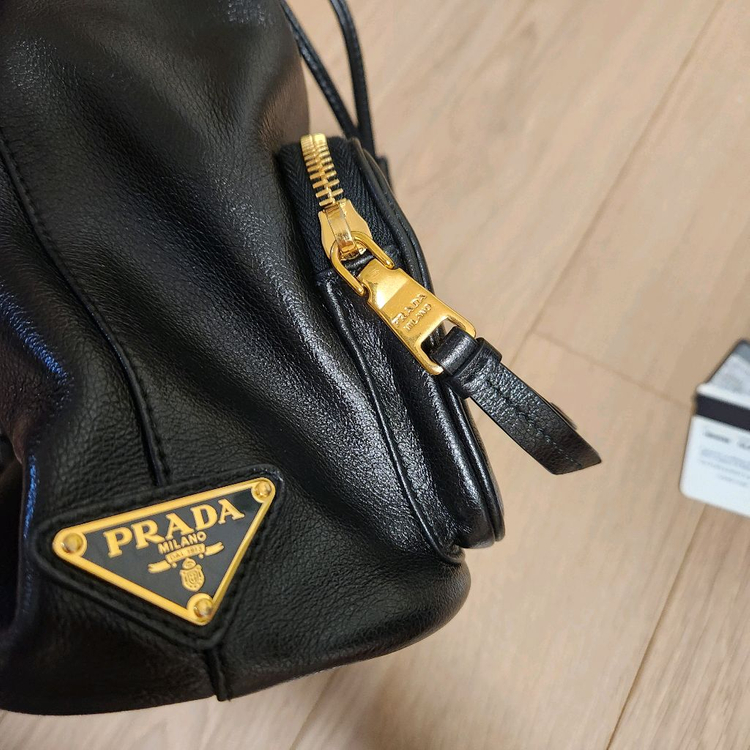 프라다 레더 버킷백1BH038--3