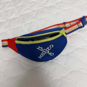 겐조키즈 가방(벨트백)