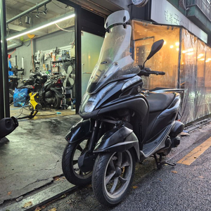 15년식 트리시티125 마실용 중고 오토바이