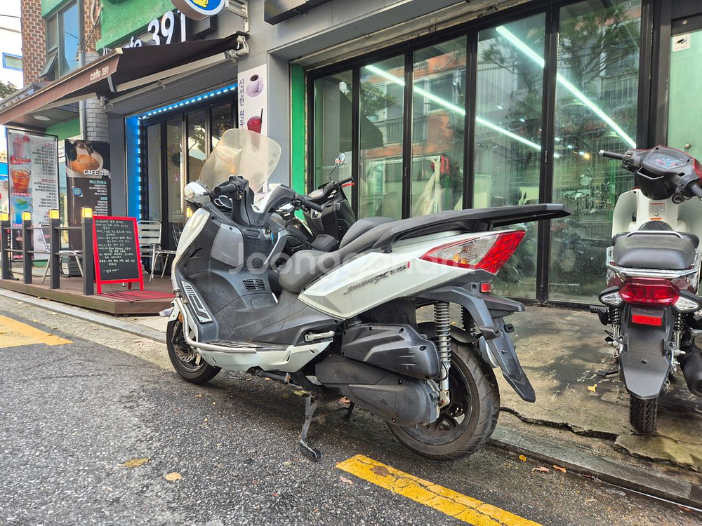 19년식 조이맥스125 출퇴용 중고 오토바이--2