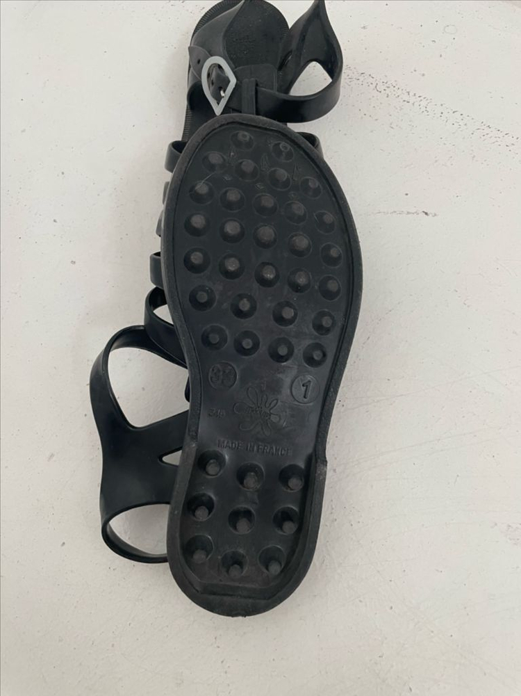 메듀즈 블랙 젤리 샌들 34 이미지