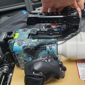 [최저가/민트급] 소니 FX6팝니다. 풀박셋, 214시간, 스킨부착,상태최상,구성품 다수