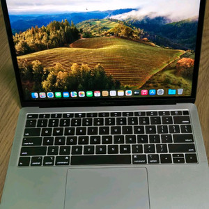 맥북에어 2019 13인치 판매합니다. 이미지