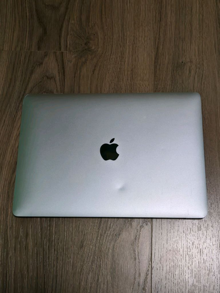 맥북에어 2019 13인치 판매합니다. 이미지