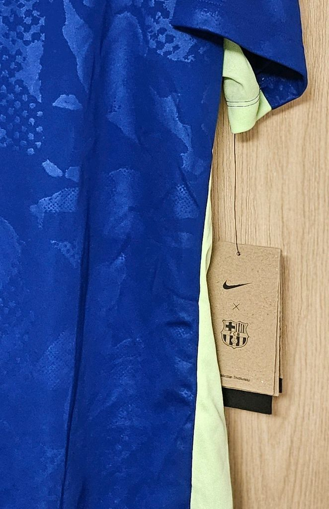 [해외xl]24-25 FC 바르셀로나 써드 나이키 트레이닝 져지 판매 이미지