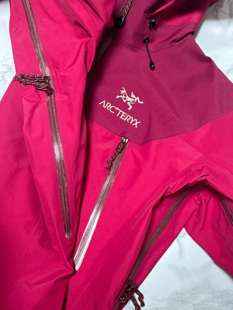 아크테릭스 고어택스 바람막이 후드 자켓 이미지