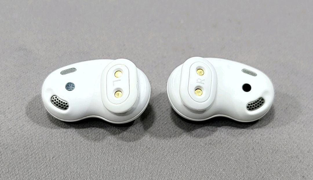 삼성 갤럭시 버즈 라이브 (SM-R180)팝니다. 이미지