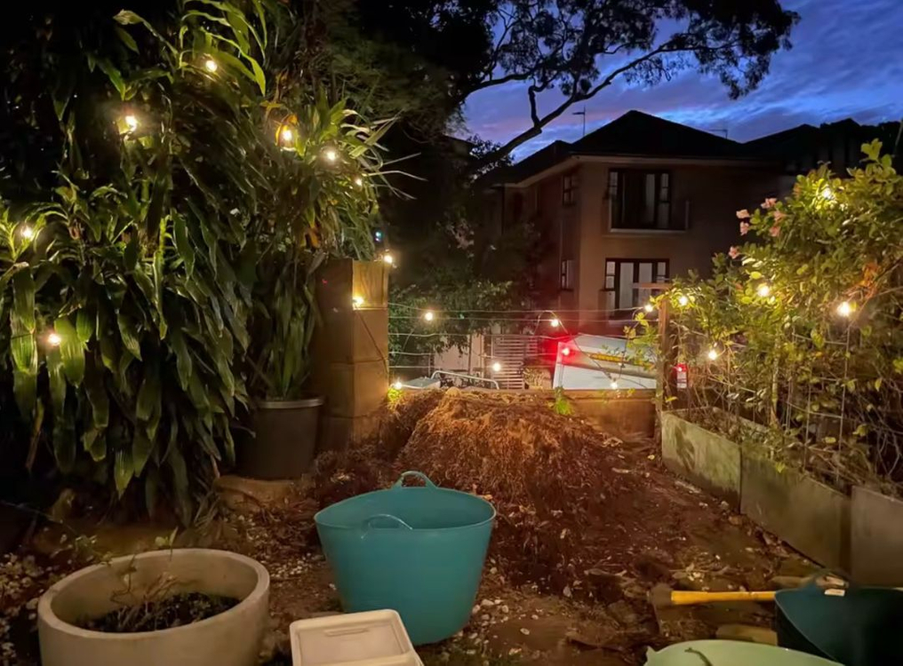 60미터 전구조명 (태양광 무전력 방수) 카페 캠핑장 농막 인테리어--1