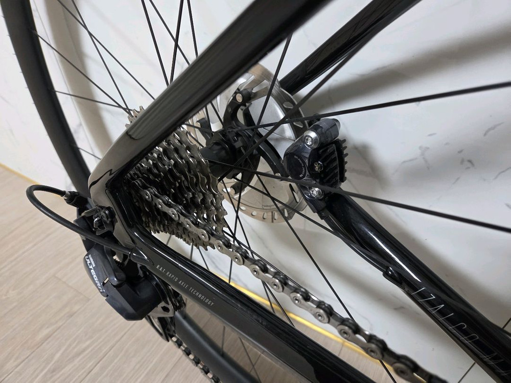 포커스 이자르코맥스 8.8 판매--6