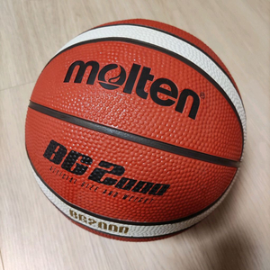 몰텐 BG2000 새제품 싸인볼용 유아용 3호 농구공 판매합니다 이미지