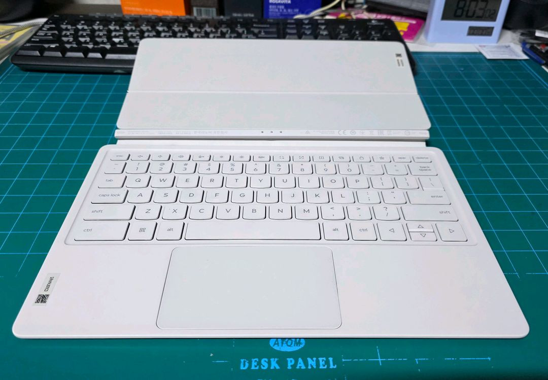 요가패드프로 12.7 정품 키보드케이스 팝니다--2